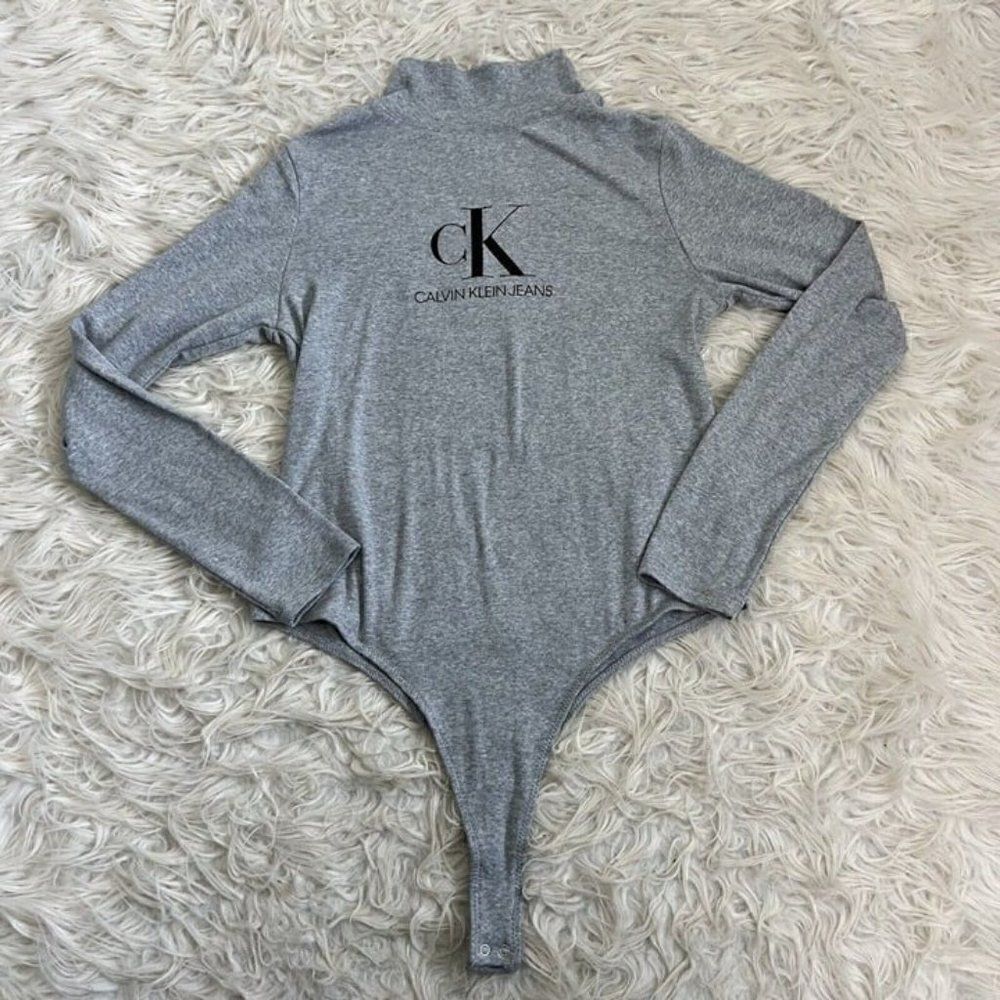 Calvin Klein Women’s Stretch Gray Long Sleeve Mock Neck Bodysuit Size Large ￼